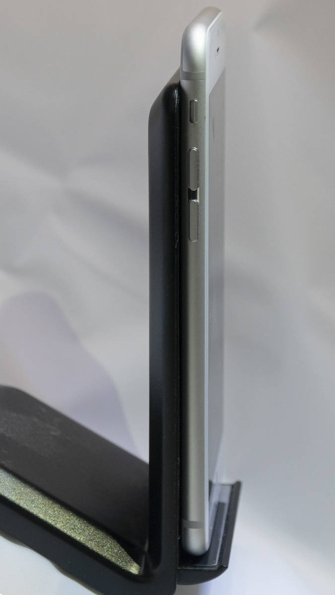 美品 docomo iPhone6S 32GB シルバー 中古 (箱・付属品付き) 32GB シルバー iPhone6s 純正バッテリー 容量 DoCoMo