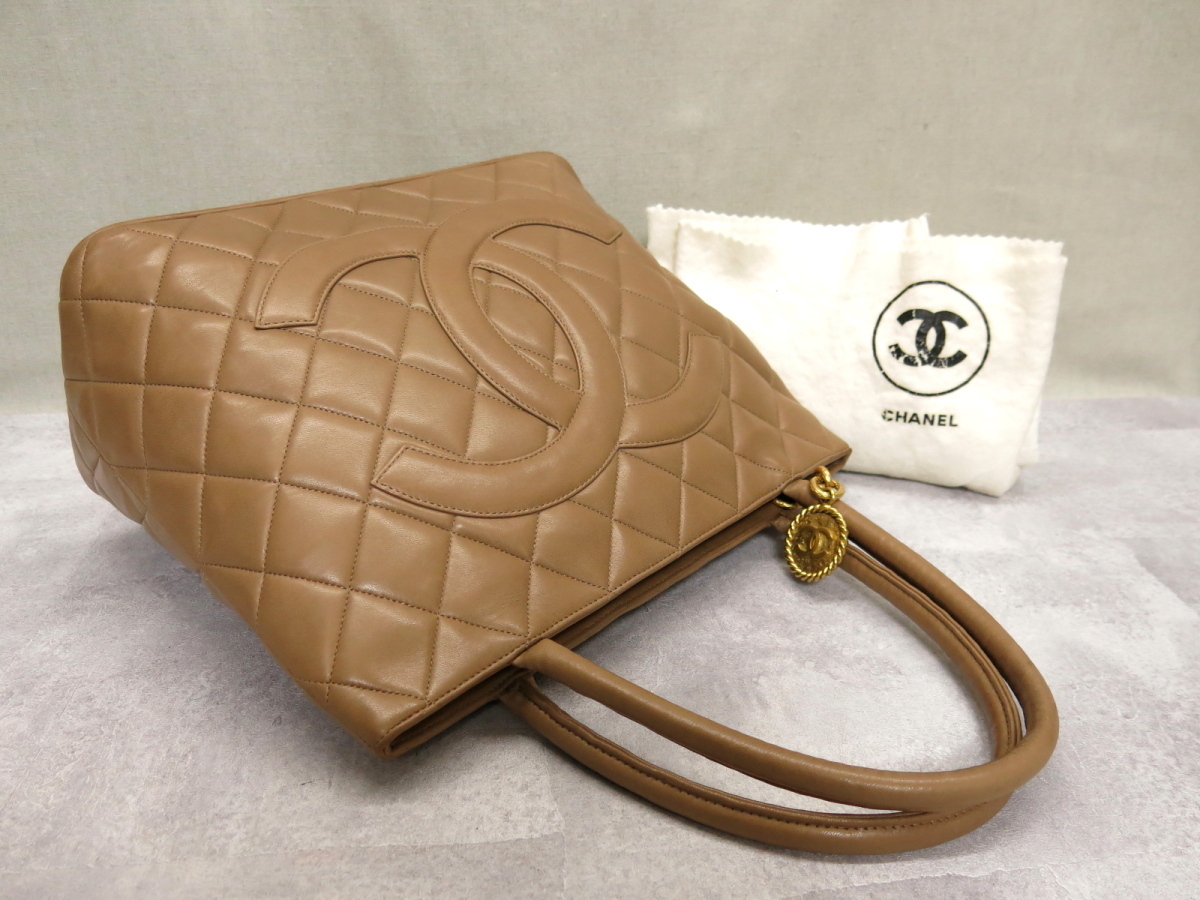 ○超美品○CHANEL シャネル○ココマーク○マトラッセ○ラムスキン 