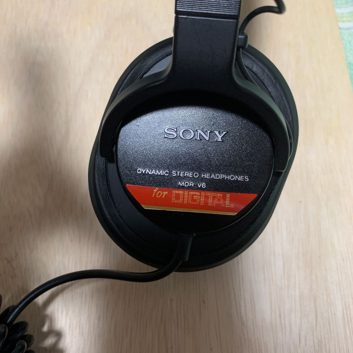 最安値，本物保証 MDR-v6 SONY(ソニー)｜売買されたオークション情報、yahooの商品情報をアーカイブ公開 - オークファン ソニー