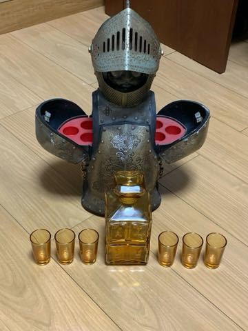 西洋甲冑 騎士 ニッカウィスキー ボトルケース 鎧 騎士 兜 西洋甲冑型