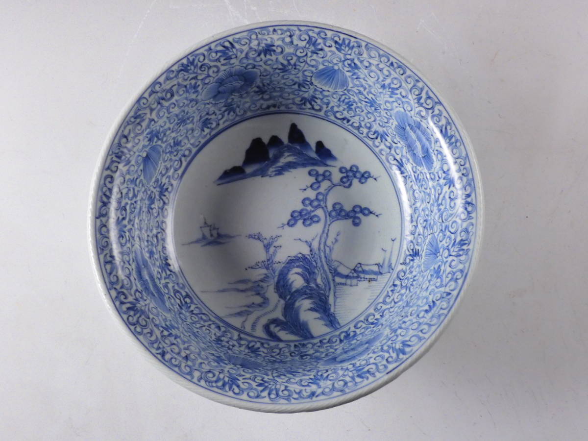 古伊万里 染付 花唐草 山水図 大鉢 - 生活骨董と古布のアンティーク
