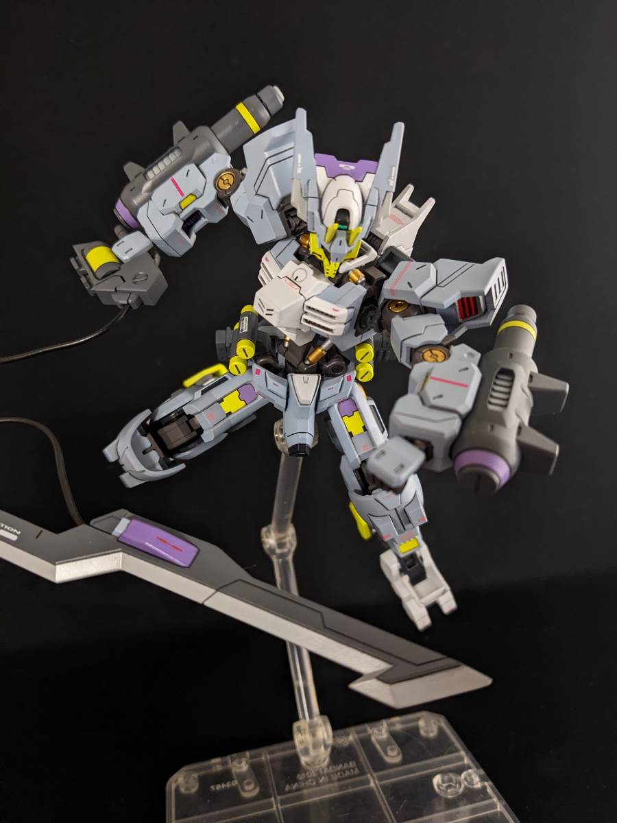 HG ガンダムアスモデウス ー塗装完成品ー 専用台座付き（鉄血の