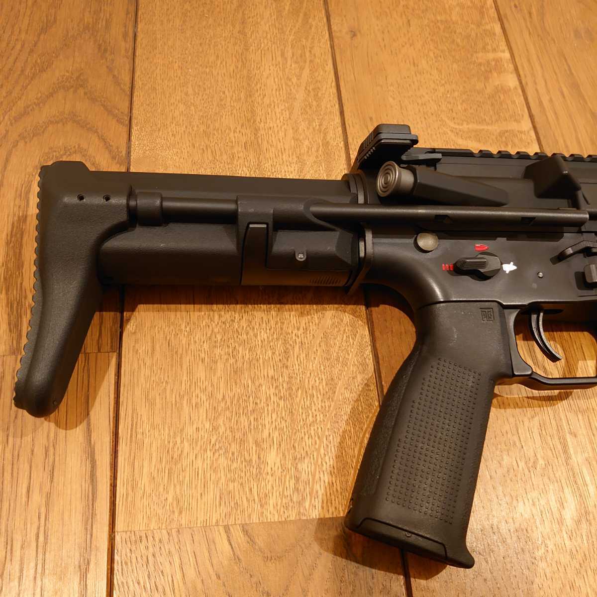 ☆中古☆KSC電動ガン QRF MOD.1 マガジン4本付き 初速&サイクル