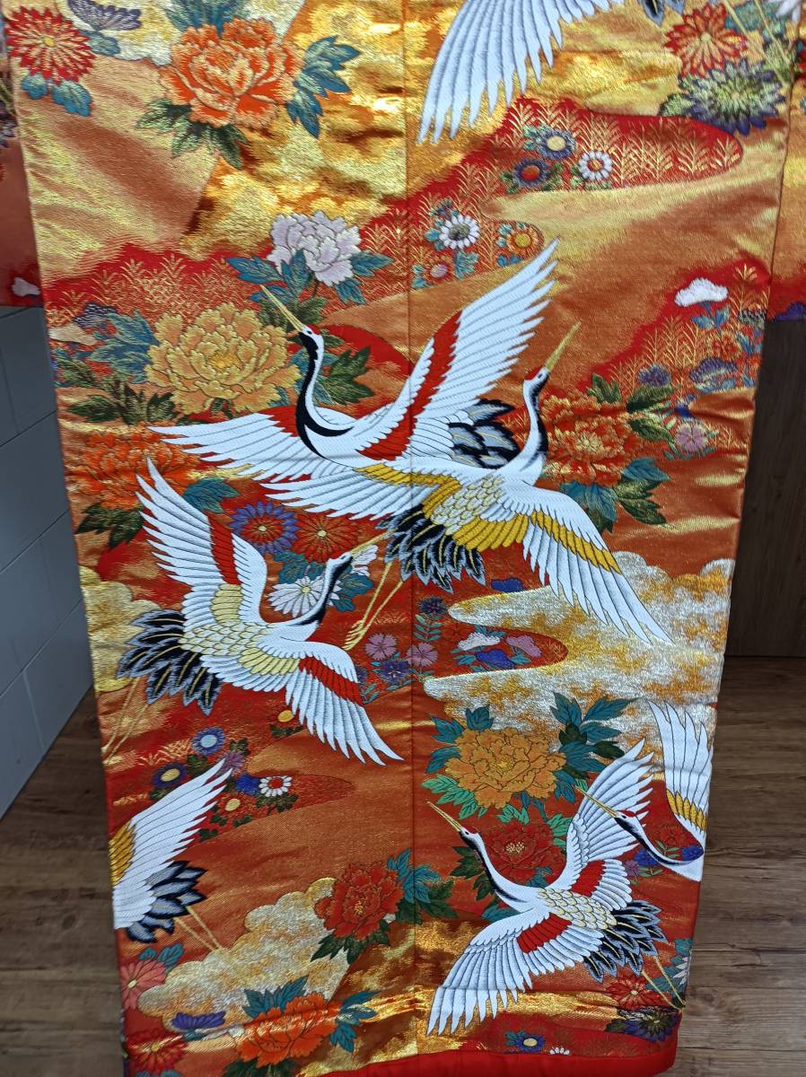 QAZ20039★色打掛　打ち掛け　豪華刺繍　高級西陣織　胡箔紹糸巴　端鶴　牡丹　菊　着物　花嫁　婚礼衣装