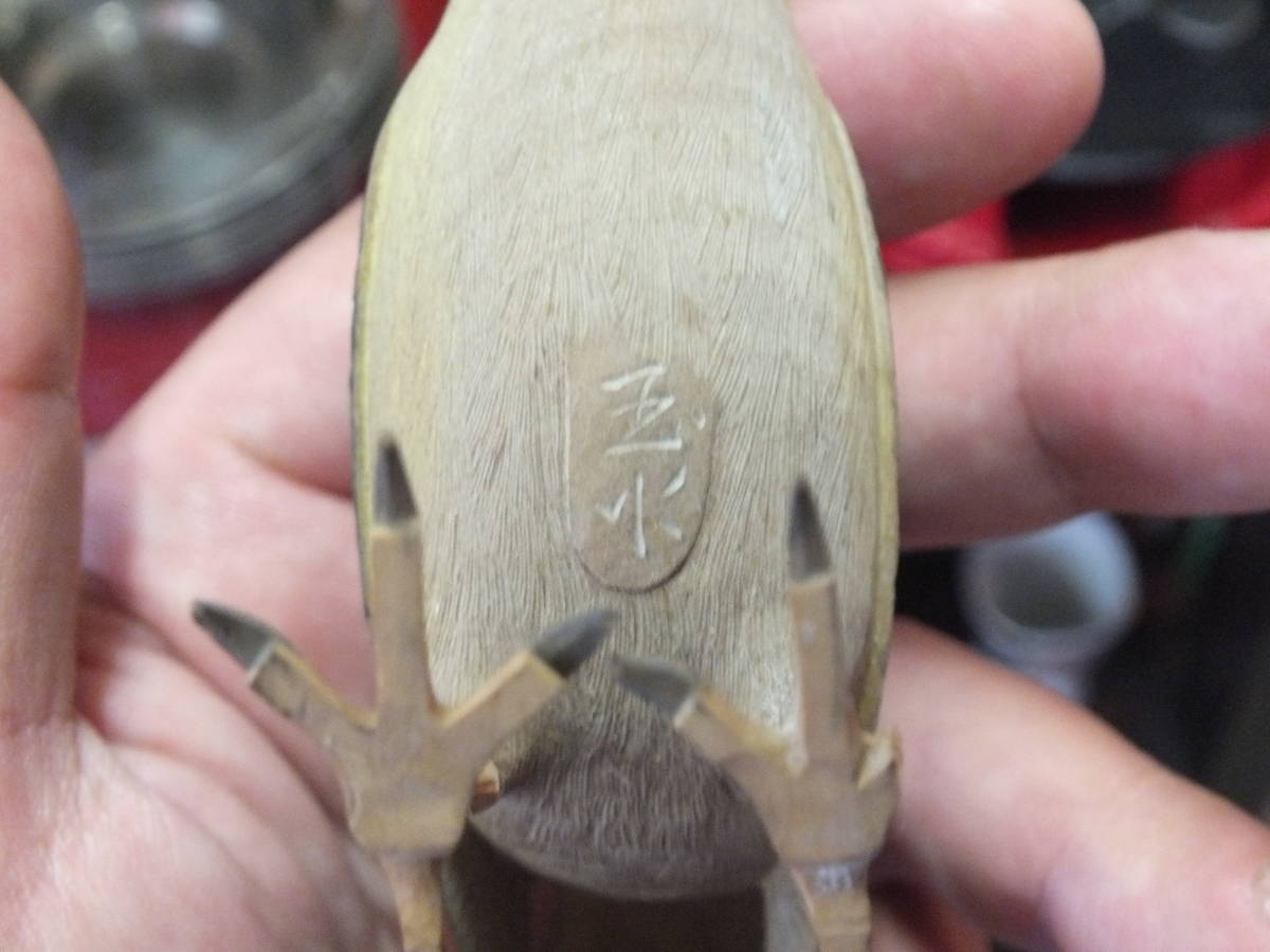 【骨董品】上野玉水作 木彫 鶯（雄雌一対） 共箱 真作保証【名工 初代 上野玉水 木彫鶯】雄雌一対 共箱付 写実な彩色