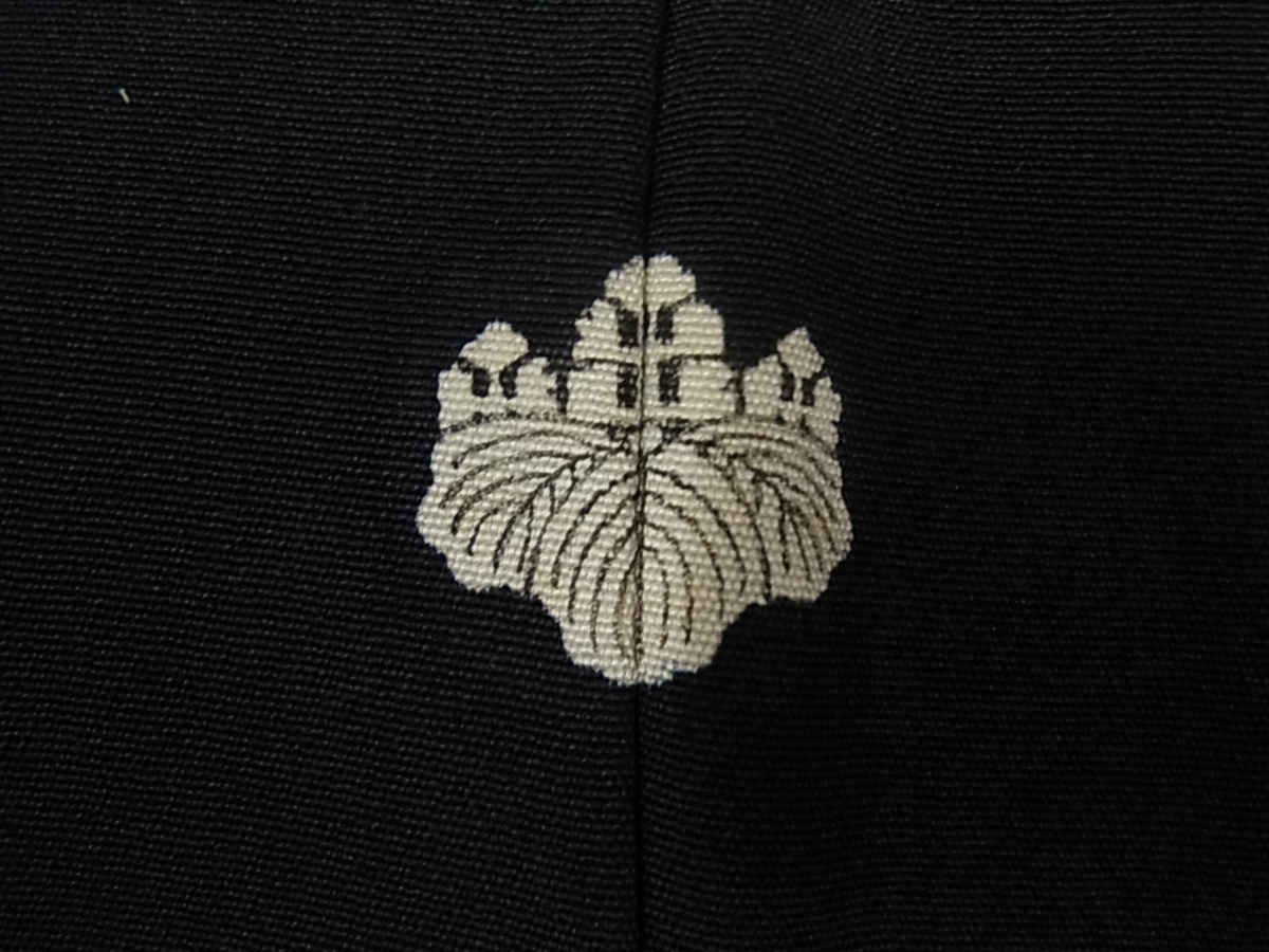 未着用 黒留袖 五つ紋 金彩 金駒刺繍 花車 松竹梅 牡丹 着物 022a 勇壮 d