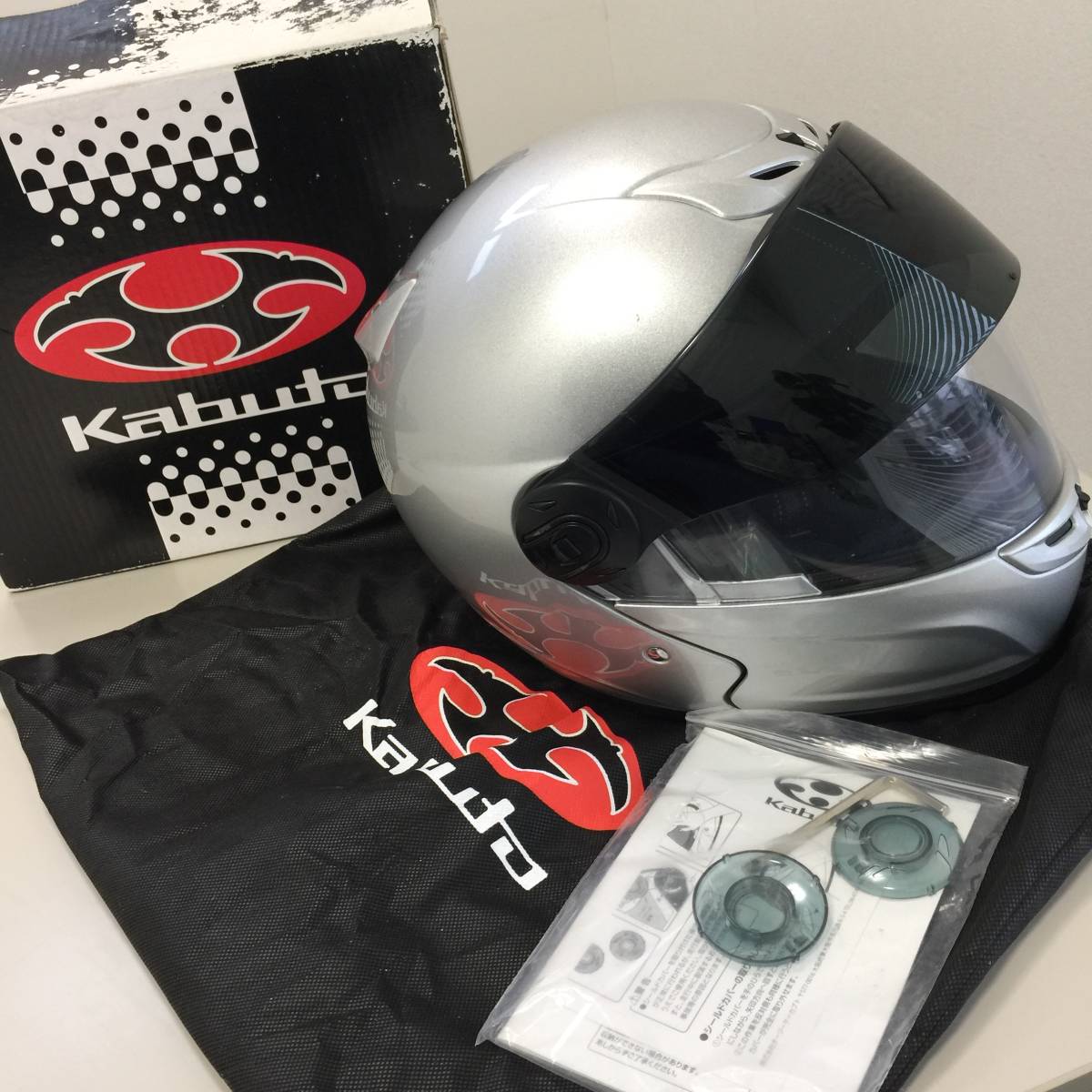 ○【カブト】KABUTO バレル Valer OGK ヘルメット Mサイズ シルバー 