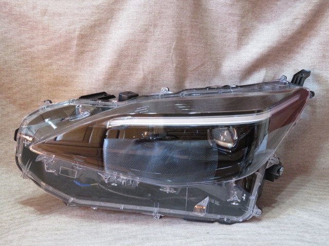 人気セール，得価 レンズ 破損無し ヤリスクロス 左ヘッドライト LED MXPB10/MXPB15 MXPJ10/MXPJ15 KOITO 52-325 B2 純正(ヘッドライト)｜売買されたオークション情報、yahooの商品情報をアーカイブ公開 - オークファン トヨタ用