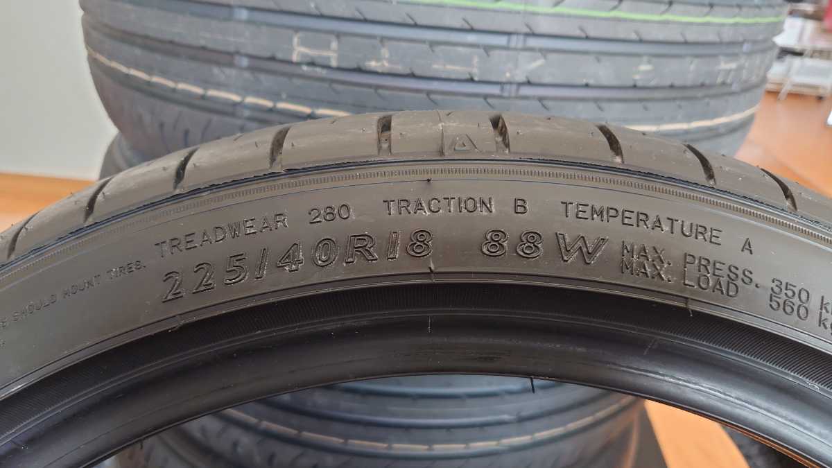 □《新車外し》DUNLOP SP SPORT MAXX 050 225/40R18 バリ山4本セット 
