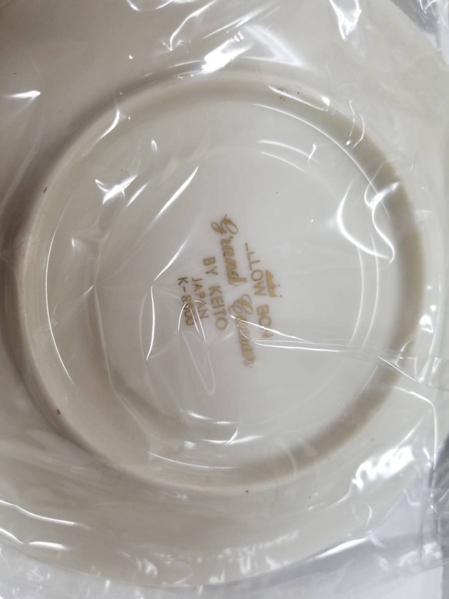 KEITO カップ＆ソーサー 5客セット BON スプーン付き Exceed WHITE 未使用 JAPANマルチカラー 新品未使用KEITO Monaco イエローボン 花柄カップ&amp;ソーサー 箱無し レトロ ティーカップ5客