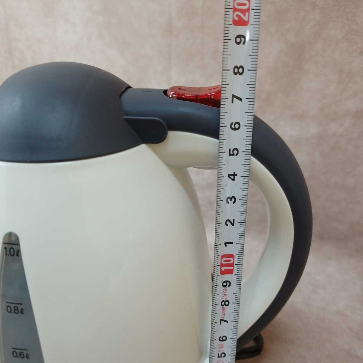 あったかcarカーケトル あったか 電気 ケトル お湯 Ck 673 12v 1l 車専用 湯沸かし器 電化製品 家電 奈良発 直接取引可 高さ約18 5cm アクセサリー 売買されたオークション情報 Yahooの商品情報をアーカイブ公開 オークファン Aucfan Com