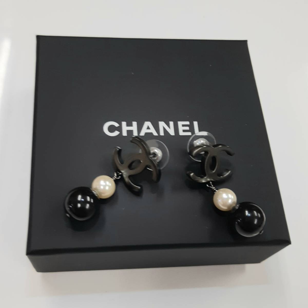 新品・未使用】CHANEL シャネル ピアス A85309 【公式通販】