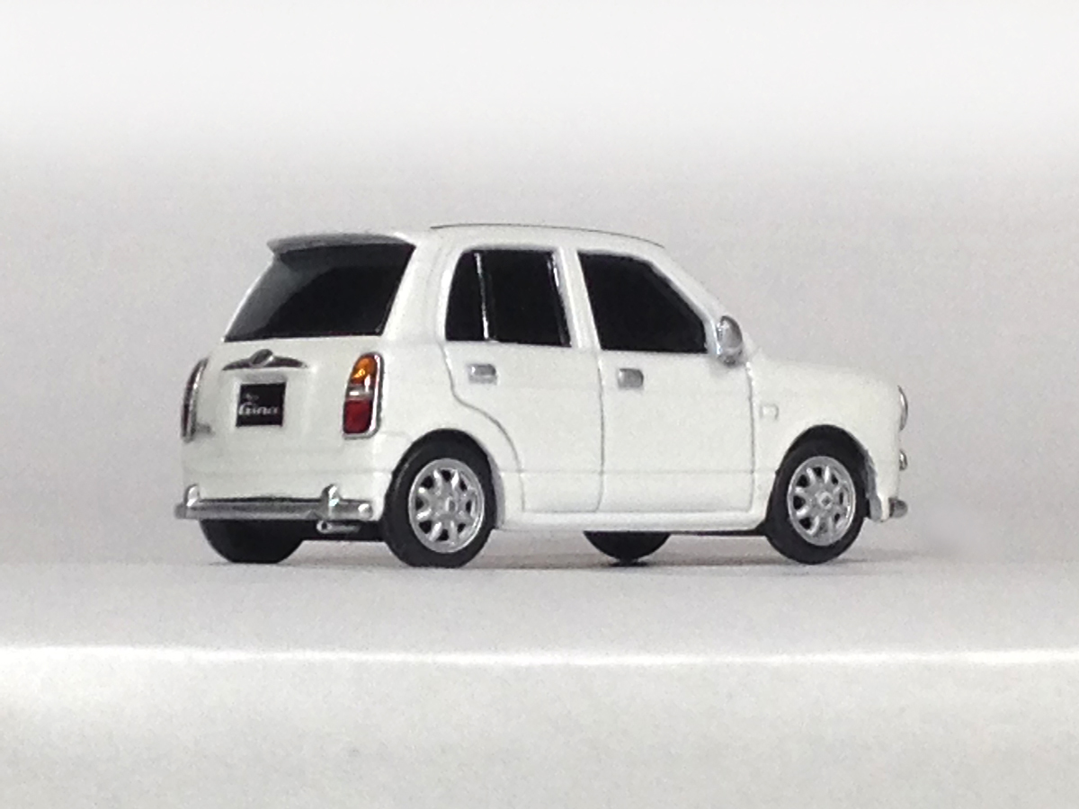MGMPダイハツミラジーノミニカー(L700S/L710S) パールホワイト特別