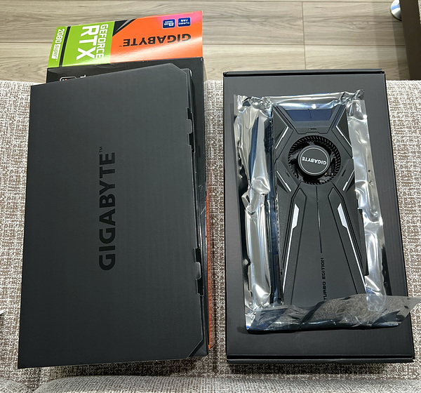 GIGABYTE GeForce RTX 2080 SUPER TURBO 8G GV-N208STURBO-8GC ☆ 中古  