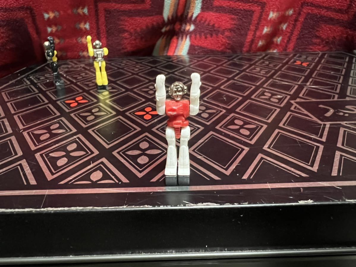 低価，SALE 旧タカラ ミクロマン ダイアクロン 隊員 白赤 昭和 レトロ トランスフォーマー ロボット 当時物 タカラ 変身サイボーグ 超合金(その他)｜売買されたオークション情報、yahooの商品情報をアー その他
