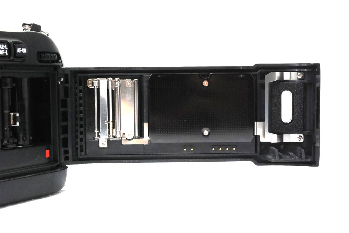□ 美品 □ ニコン Nikon F100 ボディ 【 動作確認済み 】 ＃ST10Y-Gg