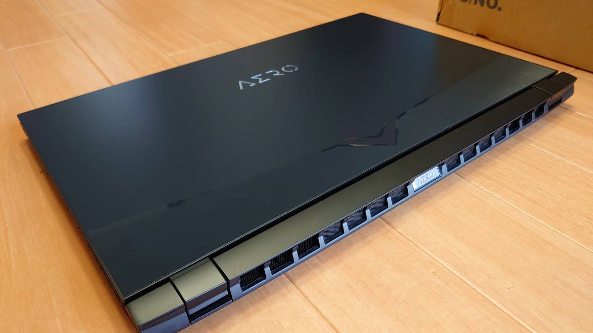 箱付美品/ゲーミングノート/Gigabyte Aero 17/17.3インチ/Core i7 