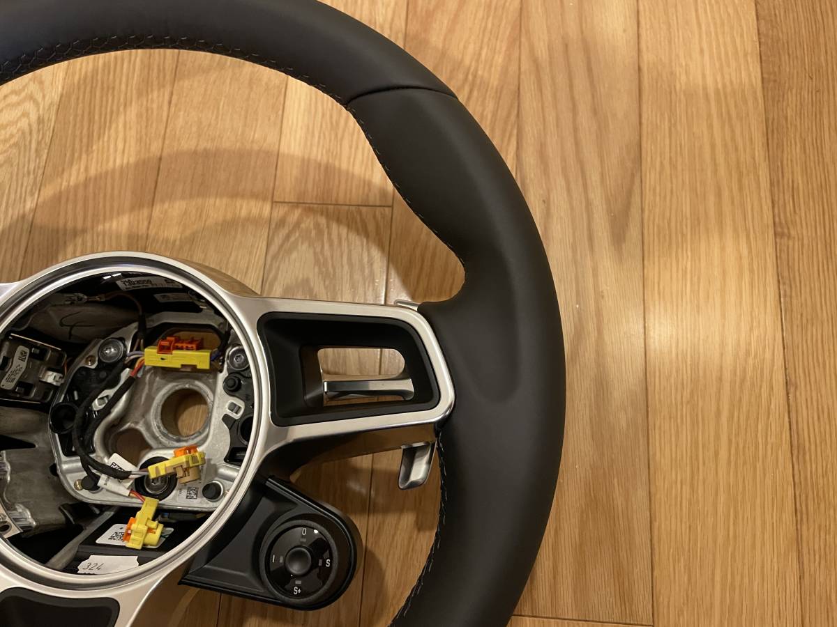 新車外し】【送料込み】 PORSCHE ポルシェ 991 911 純正 黒革 レザー 新車外し】【送料込み】 PORSCHE ポルシェ 991 911 純正 黒革 レザー