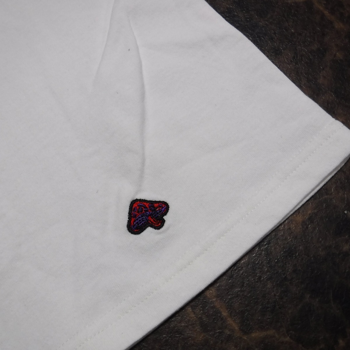 Tt8 Mushroom Fes By Barns バーンズ 1点限定 白 ジョンレノン Starting Overプリント長袖tシャツ Xl 定価6930円 ビートルズ Xlサイズ以上 売買されたオークション情報 Yahooの商品情報をアーカイブ公開 オークファン Aucfan Com