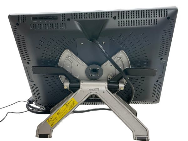 Wacom : 液晶タブレット ペン入力機能などの仕様を 高性能液晶ペン 