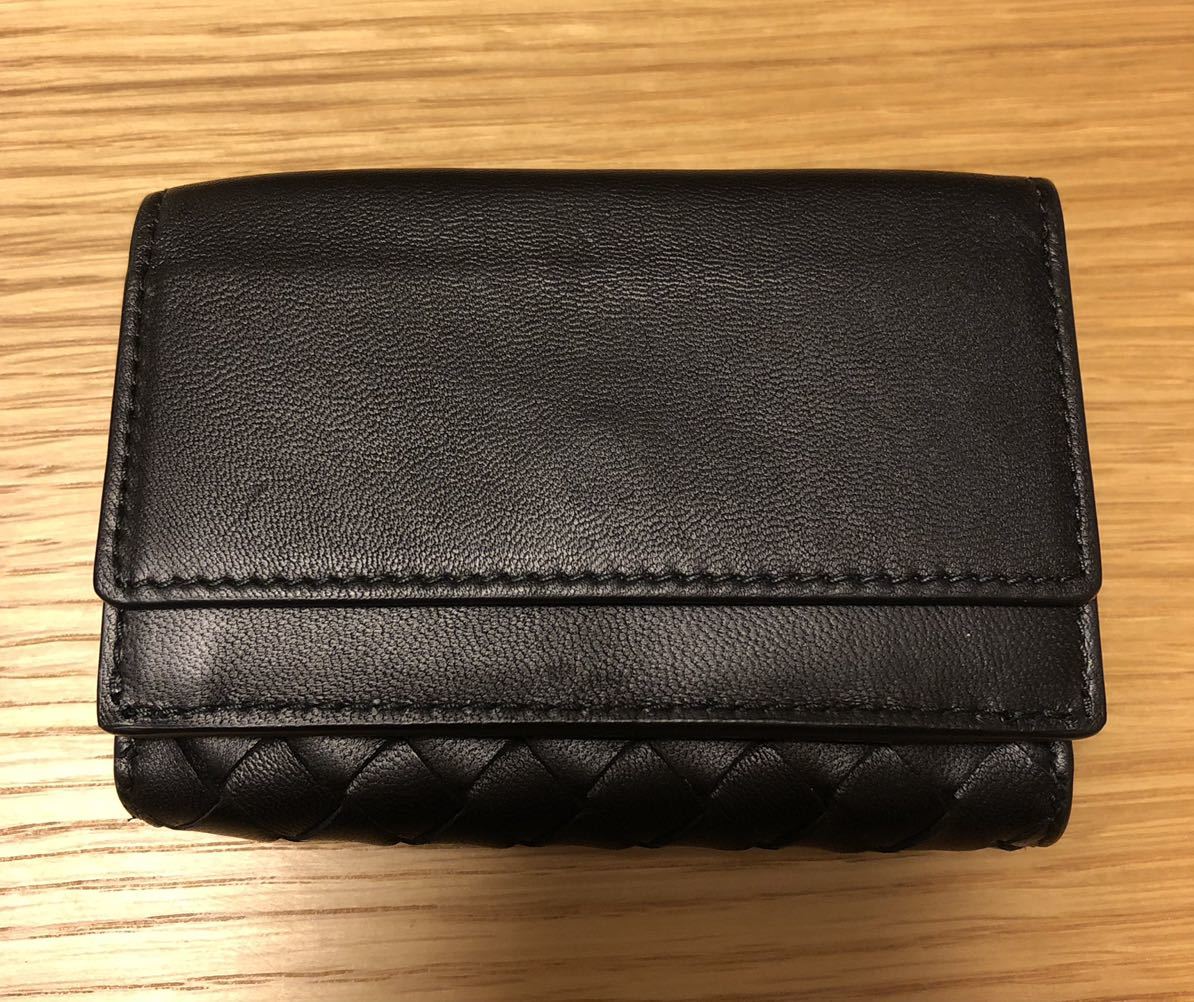 ■美品■ ボッテガ ヴェネタ BOTTEGA VENETA 仔羊革 ナッパ 三つ折り財布 小型 ミニ財布 カード３枚収納 ブラック 黒 約7.5×10cm 男女兼用 BOTTEGA ボッテガヴェネタ VENETA フリマアプリ ラクマ ショルダーバッグ」の人気商品一覧・価格比較