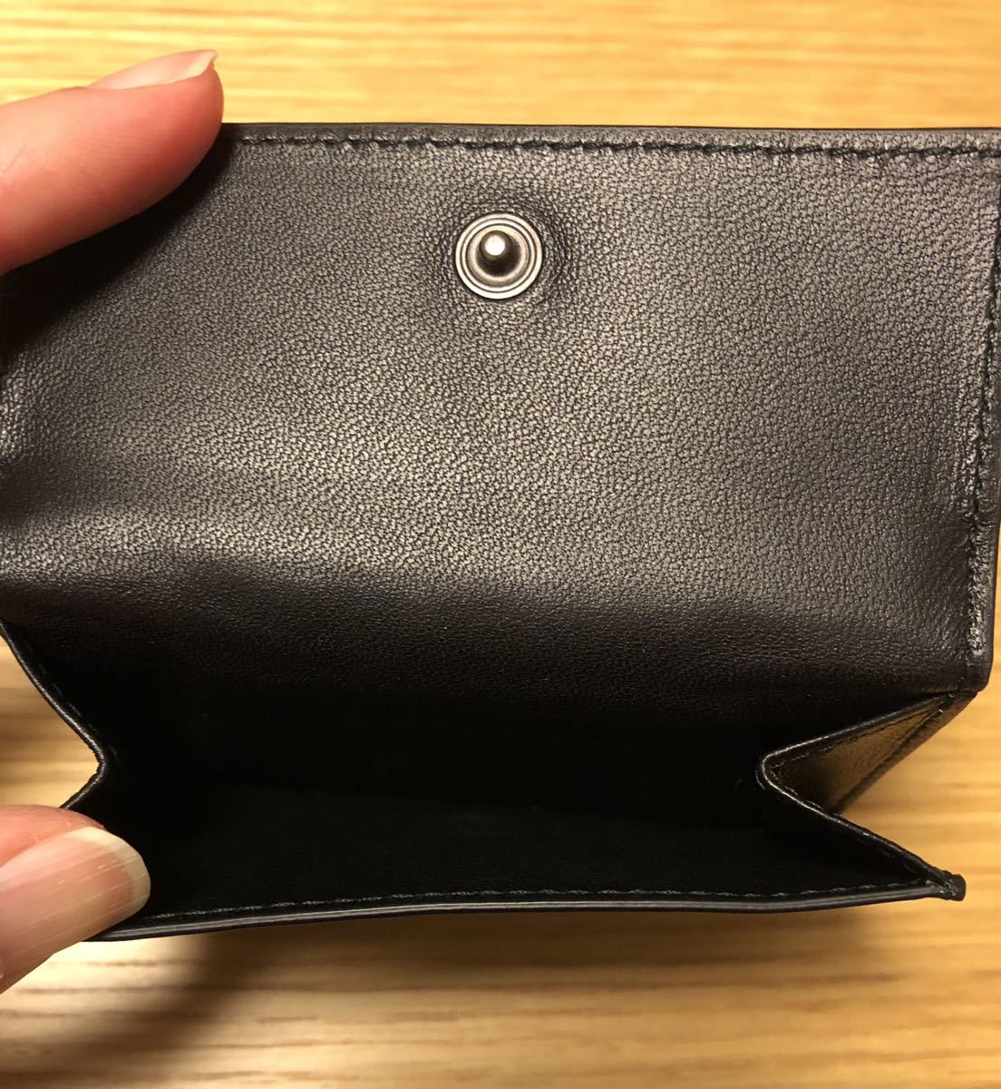 ■美品■ ボッテガ ヴェネタ BOTTEGA VENETA 仔羊革 ナッパ 三つ折り財布 小型 ミニ財布 カード３枚収納 ブラック 黒 約7.5×10cm 男女兼用 BOTTEGA ボッテガヴェネタ VENETA フリマアプリ ラクマ ショルダーバッグ」の人気商品一覧・価格比較