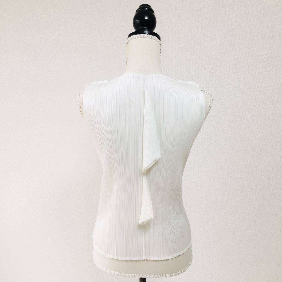 美品　レア　PLEATS PLEASE プリーツプリーズ　エンブレム　立体　トップス　送料無料　1円スタート PLEATS PLEASE プリーツプリーズ マルチカラーストライプ ブラウス ☆激レア!!極美品☆プリーツプリーズ&frasl;イッセイミヤケ&frasl;ケーブル