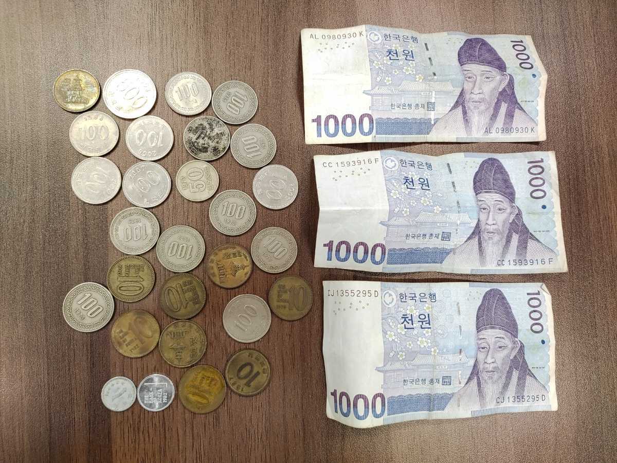 2559 【１スタ】韓国 紙幣 硬貨 まとめて 1000 500 100 10 1 ウォン 1973年 1972年 外国銭 コレクション -  1000ウォン 韓国旧ウォン紙幣10000ウォン3枚1000ウォン7枚計10枚+500ウォン硬貨一 0 韓国の旧紙幣2枚セット希少価値の世宗大王1000ウォン  メルカリ