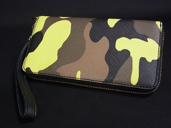 1円 ■極美品■ MICHAEL KORS マイケルコース PVC カモフラージュ ラウンドファスナー 長財布 ウォレット 小銭入れ マルチカラー a5621Vh MICHAEL KORS マイケルコース ホワイト by KORS(マイケルコース)