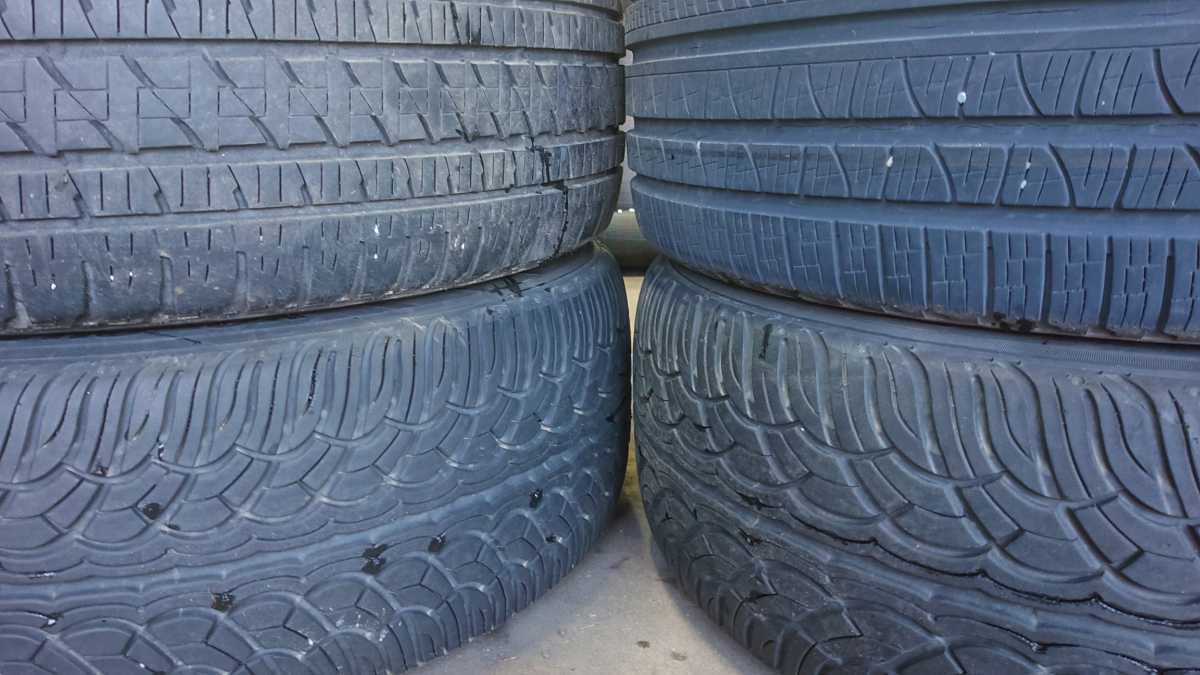 GM純正 キャデラックエスカレード タイヤ付ホイール 22インチ9.0J イン 