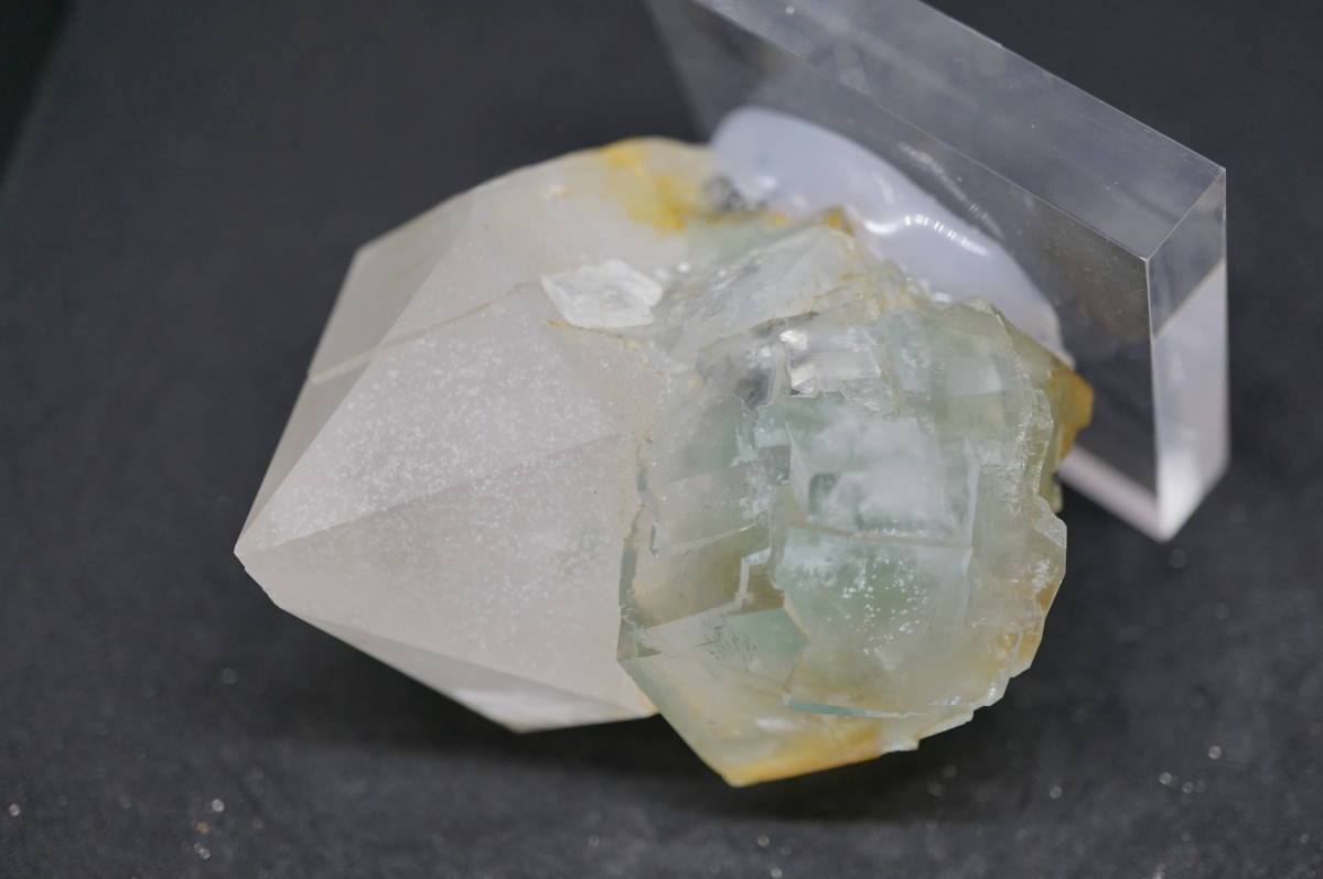 Fluorite フローライト フロー - | 〔D435-7〕中国⁄湖南省瑶崗仙鉱山 