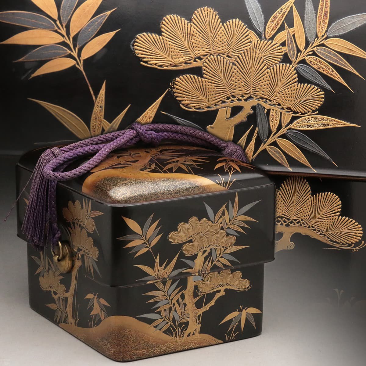 文化遺産オンライン 桜蒔絵十種香箱 CJ051 時代物 黒漆内鉋目彫竹雀 