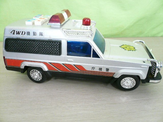 昭和レトロ 警視庁機動隊4WD
