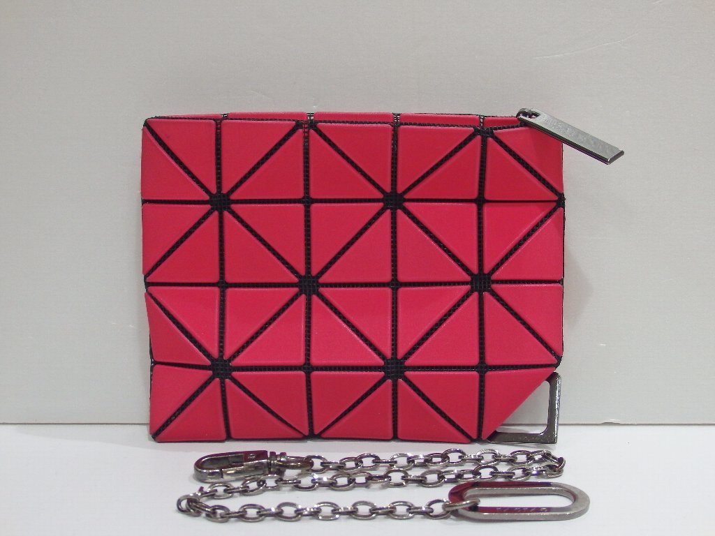 &frasl; BAO ISSEY パスケース FLIPPER MIYAKE (BAOBAO FLIPPER&frasl;パスケース&frasl;ポーチ&frasl;BLU&frasl;BB83-AG761&frasl;チェーン付きポーチ 国内発送 PASS カードケース イッセイミヤケ バオバオ GREEN(no.61) BB13-AG761&frasl; パスケースBUYMA