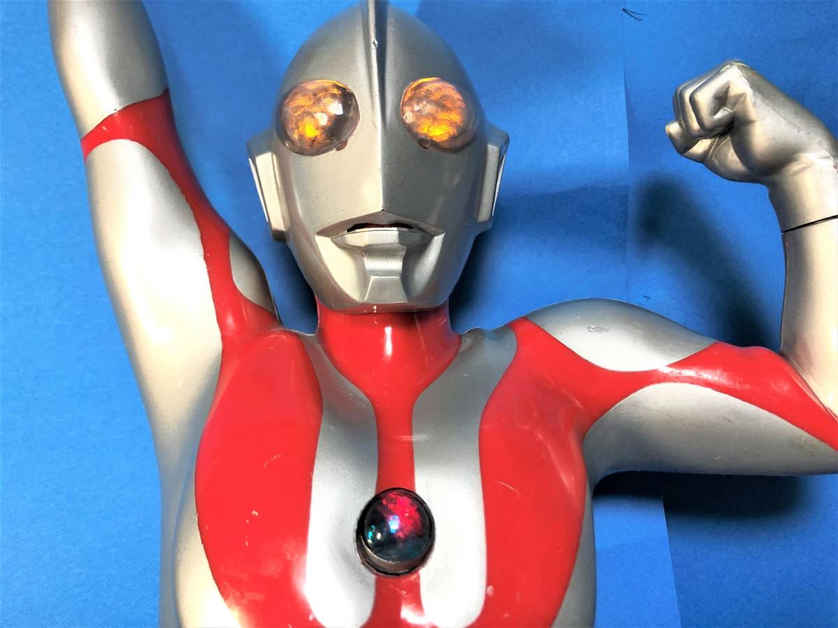 バンダイ 京本コレクション 光る！鳴る！ DX ウルトラマン 訳あり 中古 