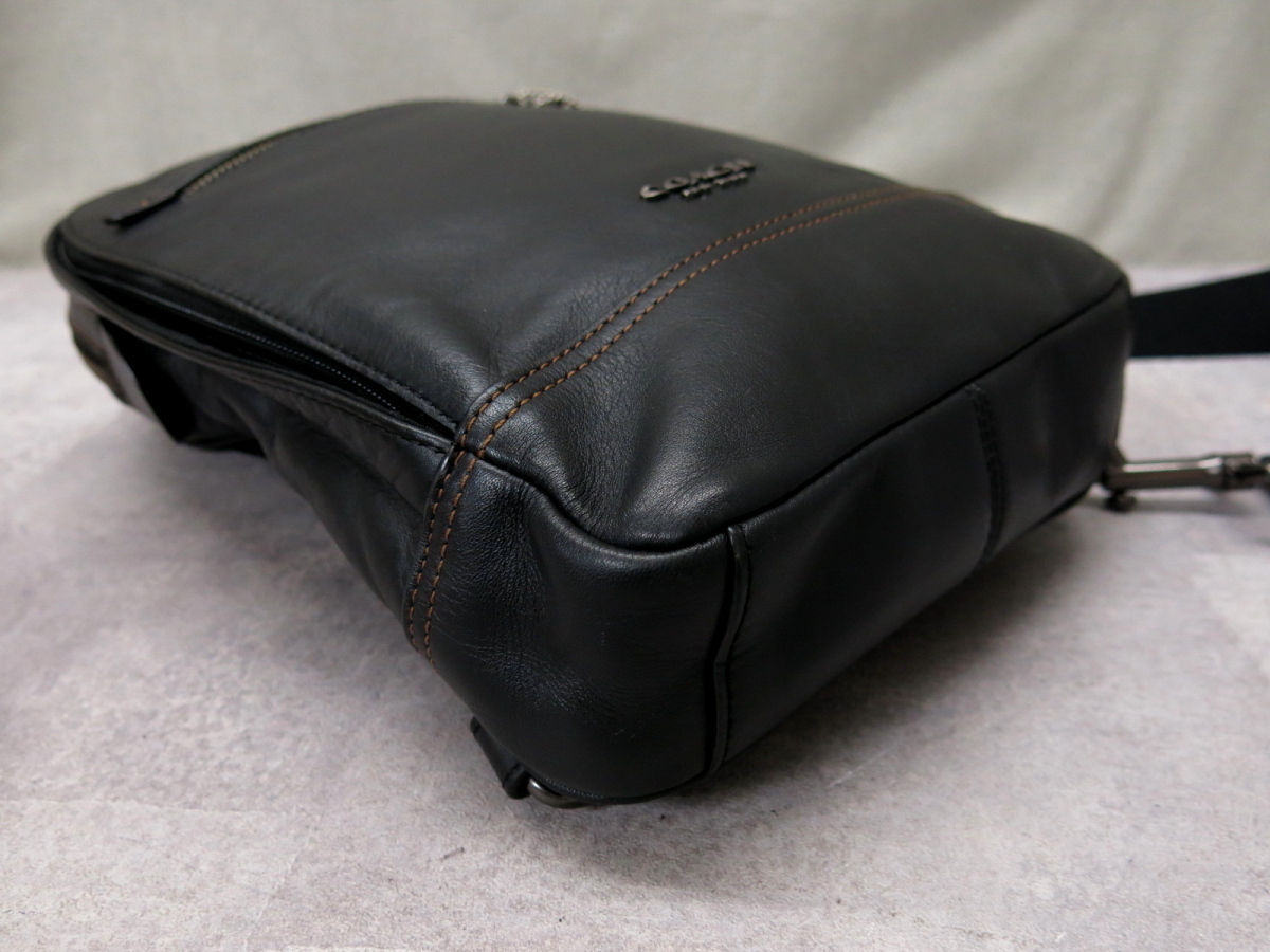 ○超美品○COACH コーチ○F37598 グラハム スリングパック○スムース