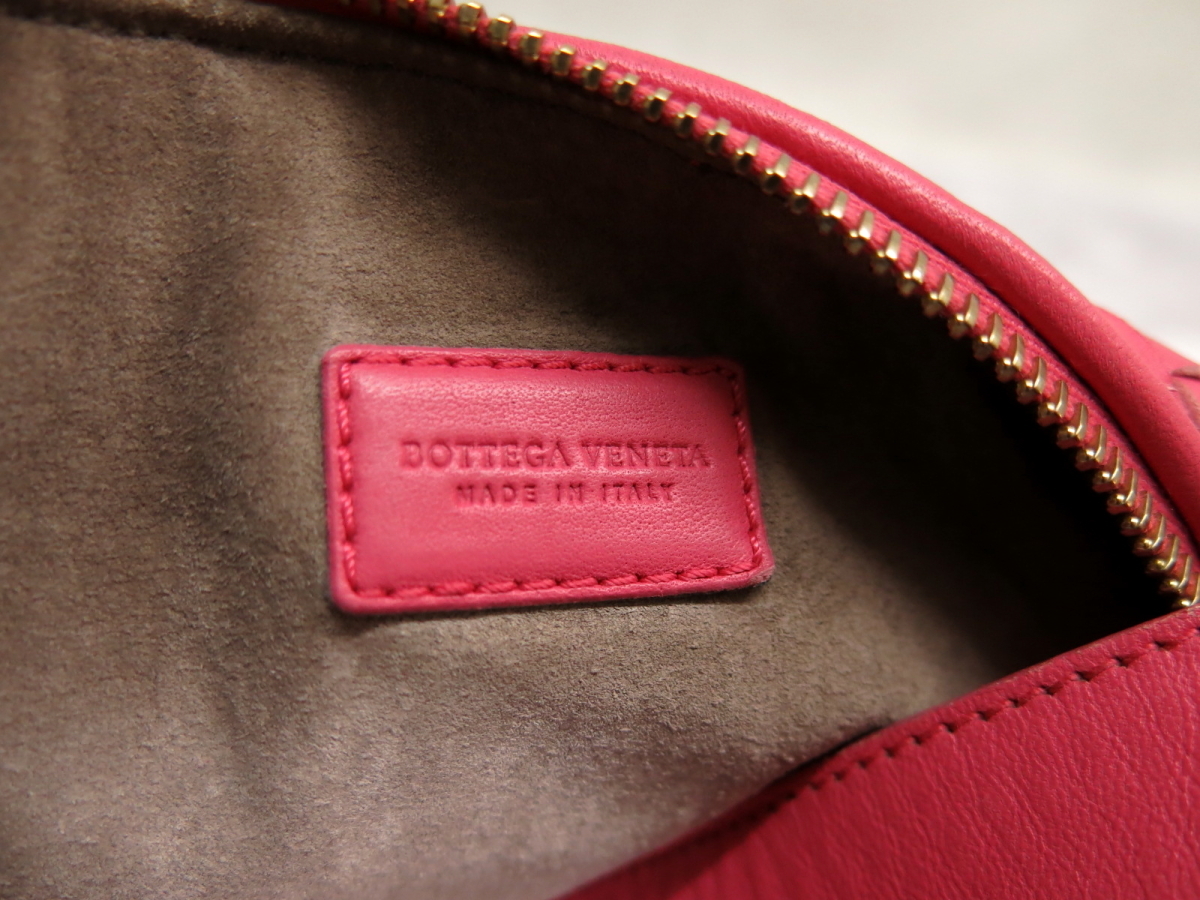 ○超美品○BOTTEGA VENETA ボッテガ ヴェネタ○イントレチャート○ラム 