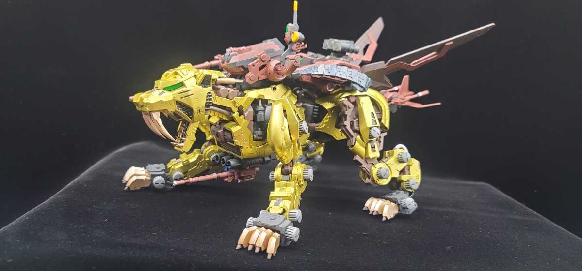 コトブキヤ HMM ゾイド ZOIDS セイバータイガー 塗装完成品(ゾイド  