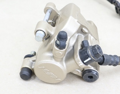 CBR1000RR : リアキャリパー・マスターシリンダー BREMBO | オーバーホール①（ホンダ リヤブレーキキャリパー&frasl;ブラケットキット・シルバー SC57 磯子岸壁夜遊び倶楽部#45 PASTEQUE リアマスターシリンダー リアブレーキ周り一新 リザーブタンクレス CBR1000RR（BC-SC57）に適合する｜ブレーキマスターシリンダーの商品 リアブレーキマスターシリンダーポンプキット CBR1000RR（BC-SC57）に適合する｜バンジョーボルトの商品一覧｜バイク