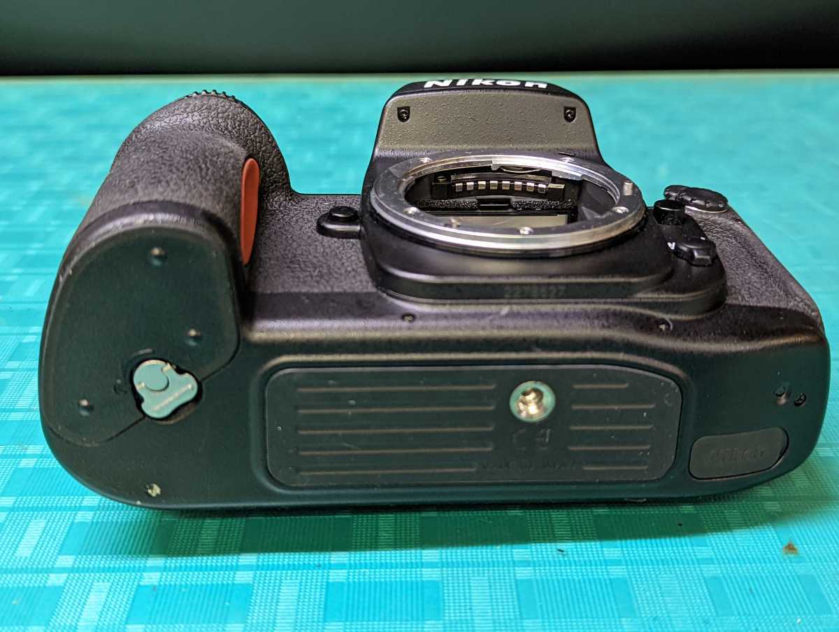 ニコン Nikon F100 ボディ ご覧下さいましてありがとうございます
