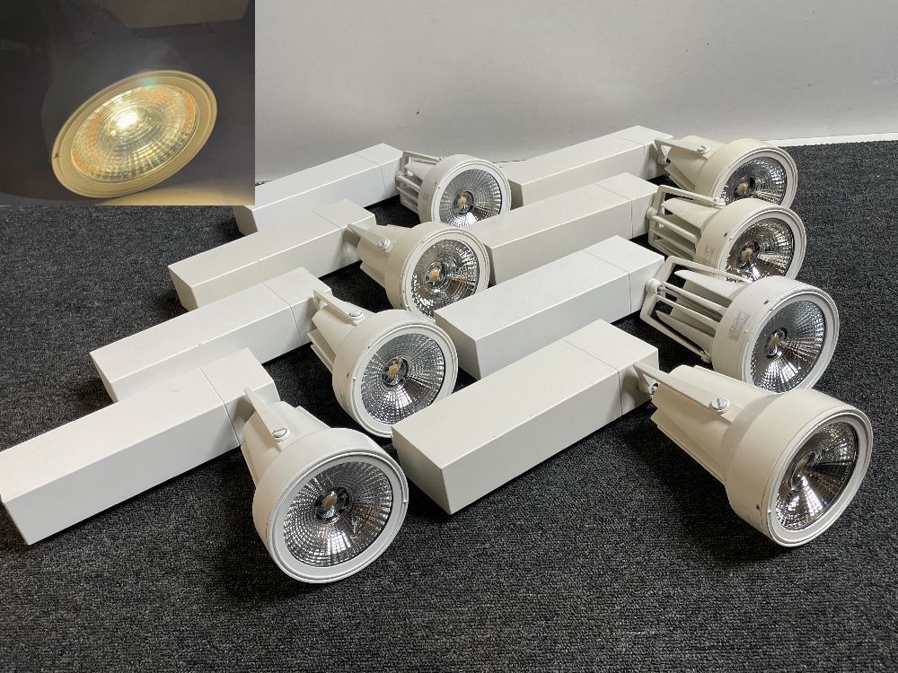 送料無料，人気 356 8台セット マックスレイ 現ウシオライティング 配線ダクト用 LED ライト 37.2W 電球色 MS10302-80-95 広角 店舗向け(配線ダクトレール用ライト)｜売買されたオークション情報、yahooの商品情報を 配線ダクトレール用ライト