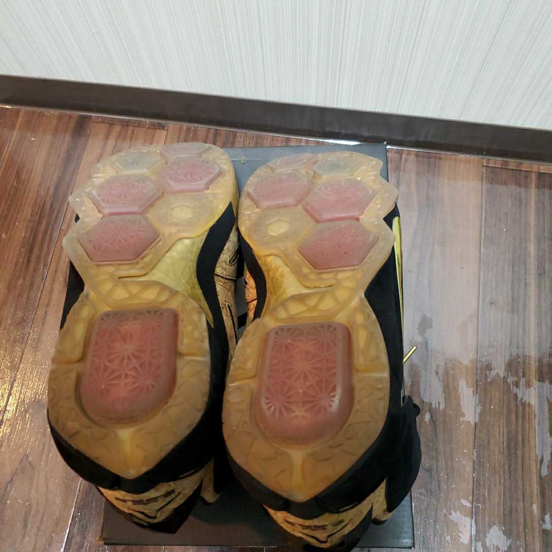 ナイキ レブロン コルク スニーカー バッシュ 高級 29 0cm 売買されたオークション情報 Yahooの商品情報をアーカイブ公開 オークファン Aucfan Com