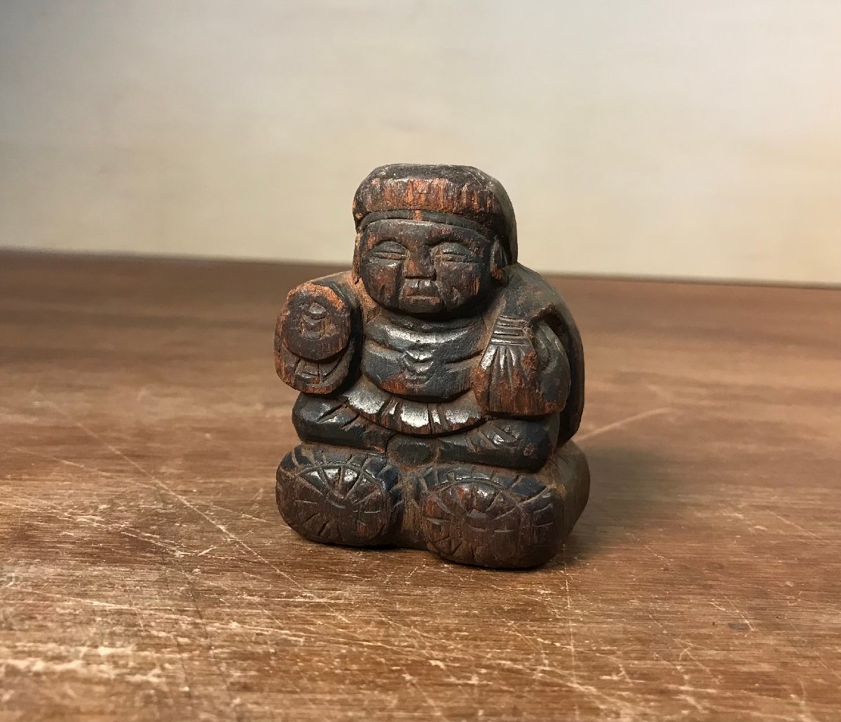 骨董　極彩色　木彫り　大黒天　大黒様　一刀彫　木彫人形　民間信仰　民芸　縁起物 HH-3530 □送料無料□ 大黒天 大黒様 木彫り 木製 彫刻 七福神 縁起物
