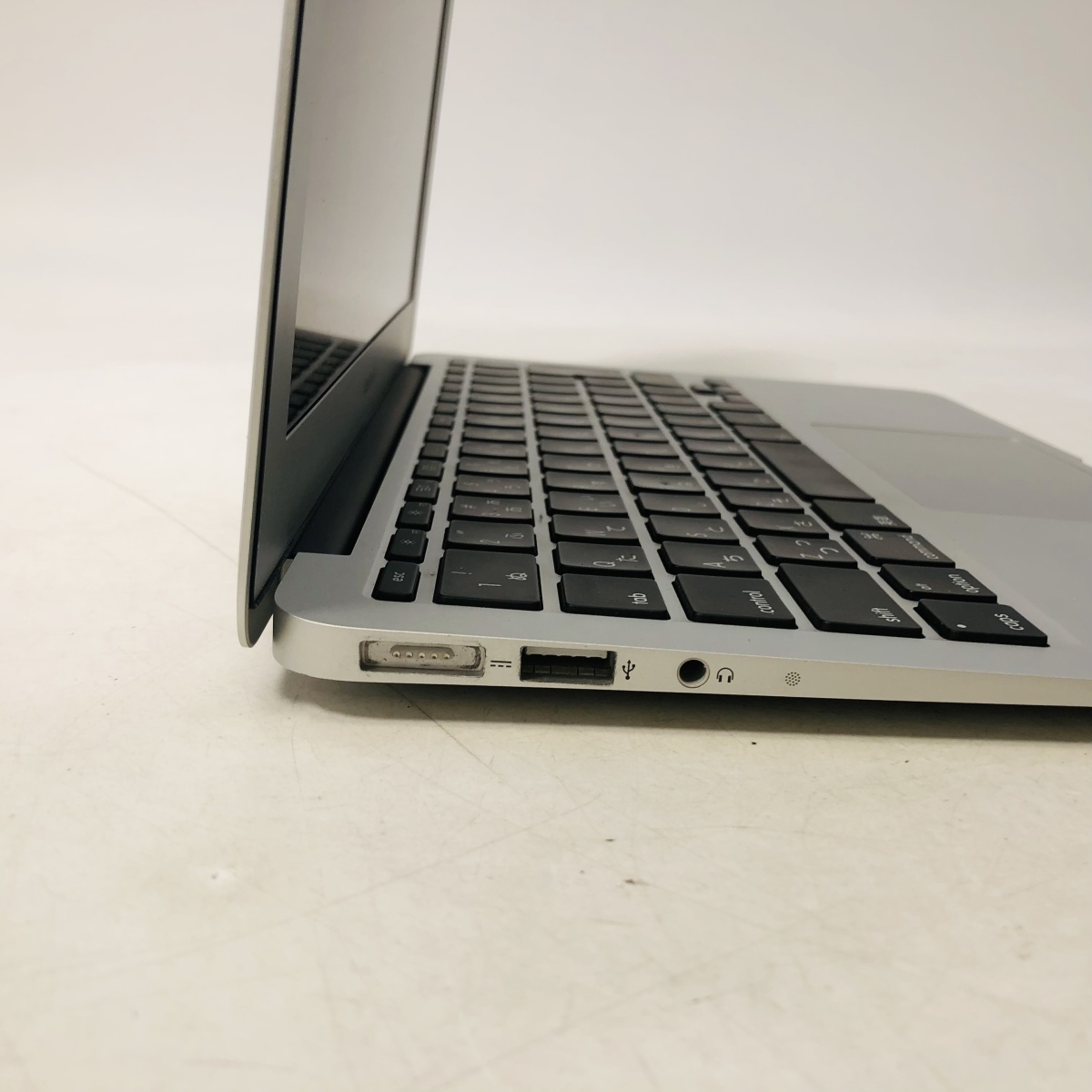 動作確認済MacBookAir Mid2012 11インチ MacBook Air (11-inch, Mid