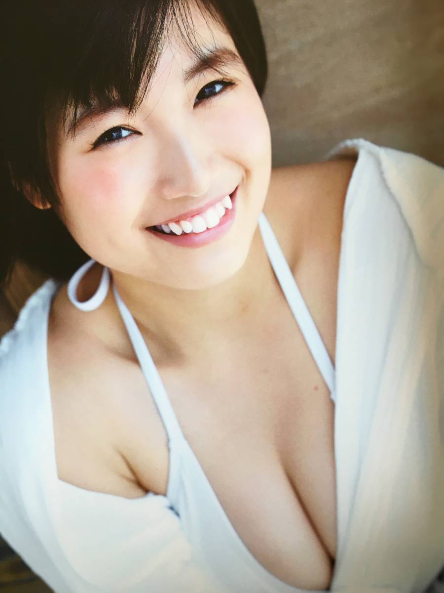 22D0212 朝長美桜ファースト写真集 日向 初版 帯あり 付録ポスター欠品