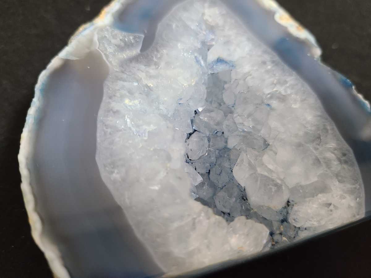 青瑪瑙 ブルー瑪瑙 青めのう 青メノウ 原石 アゲート 断面 鑑賞石 水石