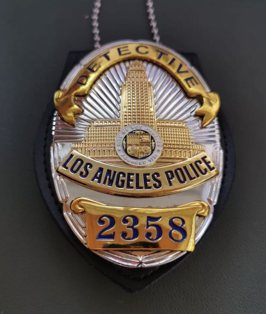 LAPD : ポリスバッジ ロサンゼルス市警察 米国 レプリカ POLICE