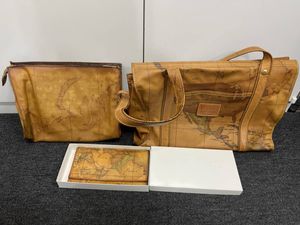 ALVIERO MARTINIのYahoo!オークション(旧ヤフオク!)の相場・価格を見る 
