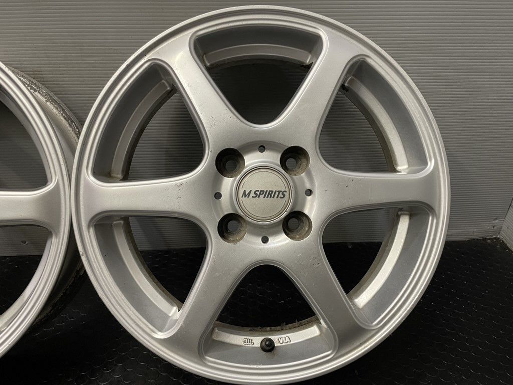 RAYS 15インチx2 16インチx2 苦しい