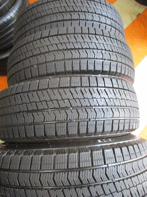最新作，安い 205/65R15 94Q 2019年製BRIDGESTONE VRX2 STUDLESS 保存状態良くきれいな４本セット(中古品)｜売買されたオークション情報、yahooの商品情報をアーカイブ公開 - オークファン 15インチ
